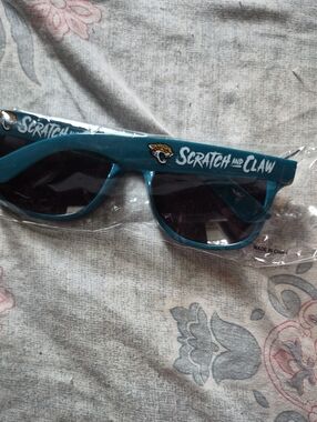 Teal Women’s Sunglasses